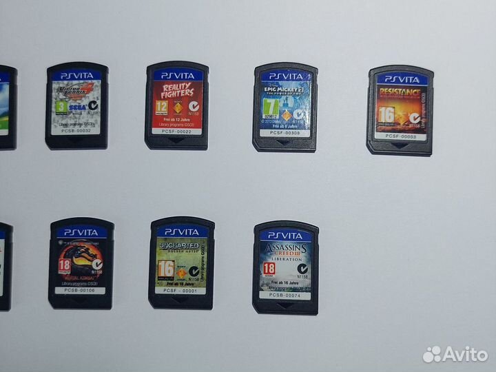 Картриджи для PlayStation Vita