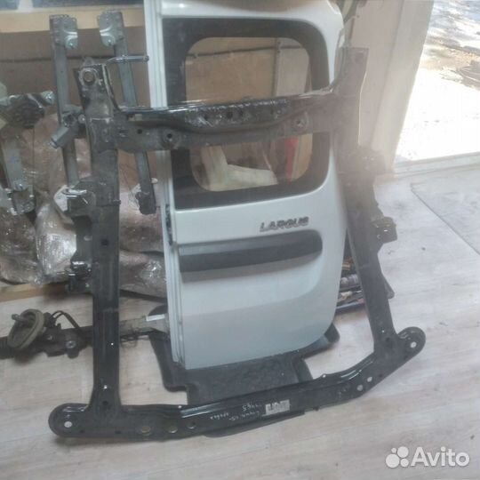 Запчасти Ларгус и Рено вналичи все запчасти