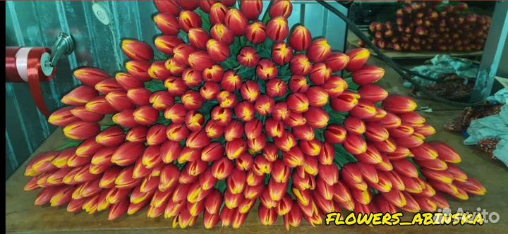 Тюльпаны к 8 марта