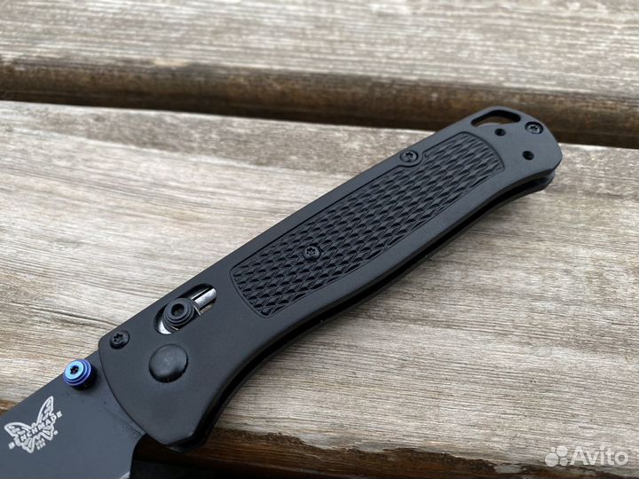 Нож benchmade