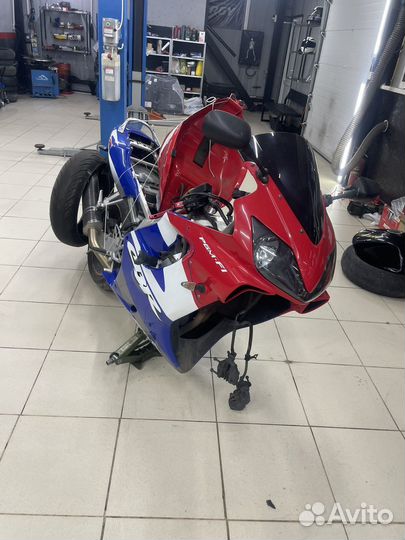 Honda CBR 600 F4i