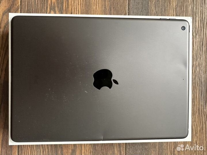 iPad 2020 8 gen 32gb wifi A2270