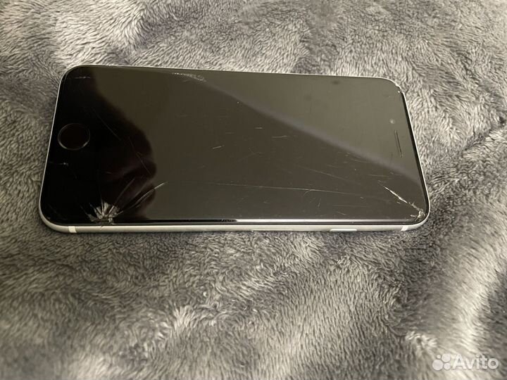 iPhone SE (2020), 64 ГБ
