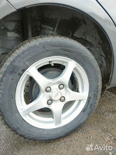 Toyota Vitz 1.3 CVT, 2011, 120 000 км