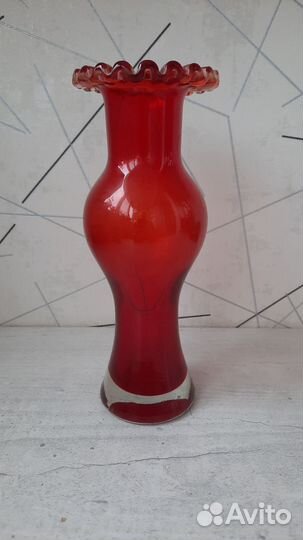 Ваза красное стекло СССР