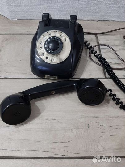 Телефон карболитовый ретро