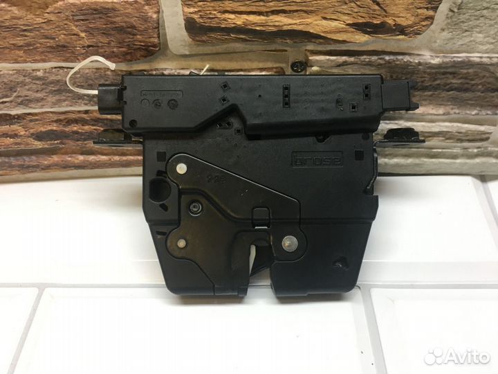 Замок крышки багажника BMW 640 F06 / F12 / F13