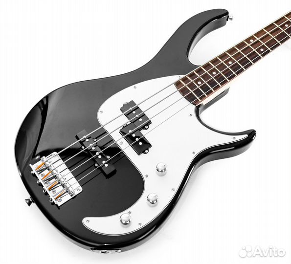 Бас-гитара Peavey Milestone Black