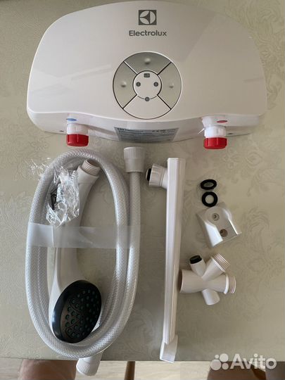 Водонагреватель Electrolux smartfix 2.0