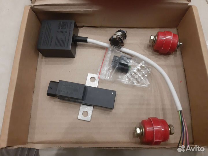 Устройство развязки аккумуляторов ура - 1000