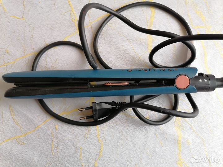 Выпрямитель для волос rowenta