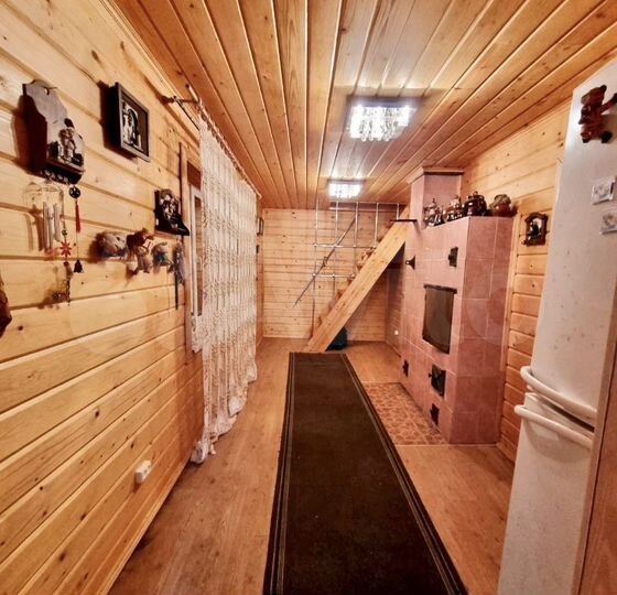 Дом 79,9 м² на участке 9,5 сот.