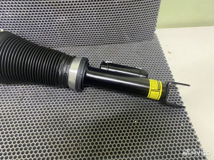 Амортизатор передний левый Mercedes 222 RWD