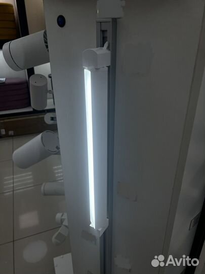 Трековый светодиодный светильник белый