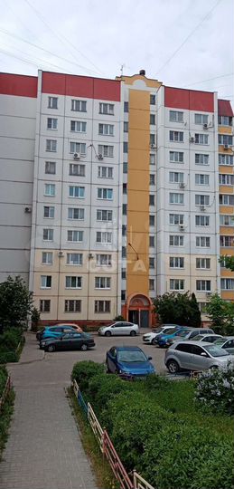 2-к. квартира, 68 м², 4/10 эт.