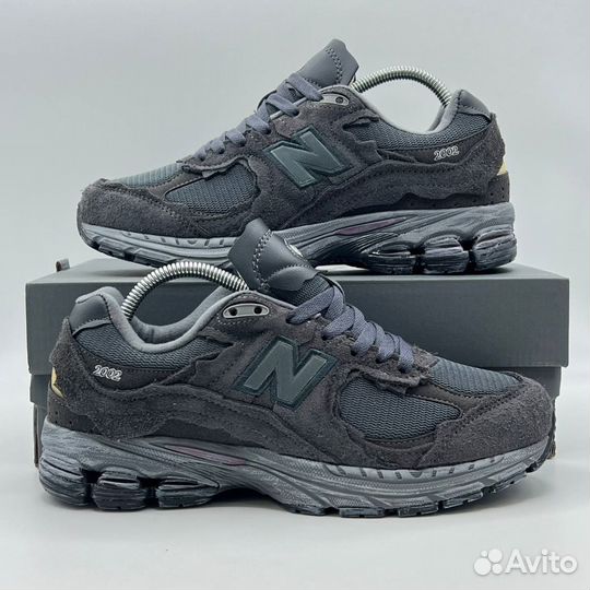 Мужские кроссовки New Balance 2002R Black