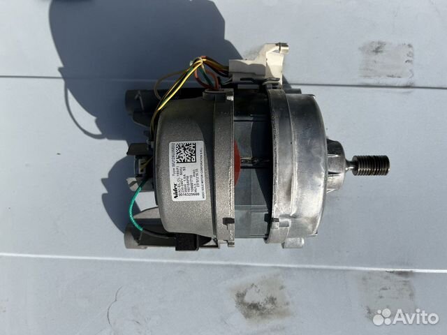 Двигатель стиральной машины Electrolux