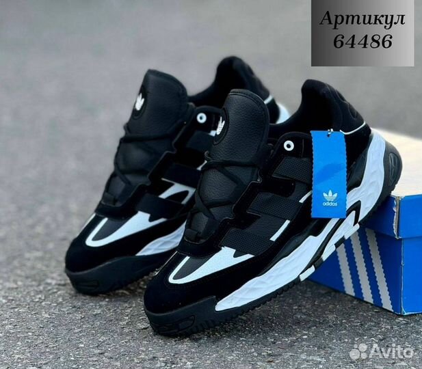 Кроссовки Adidas