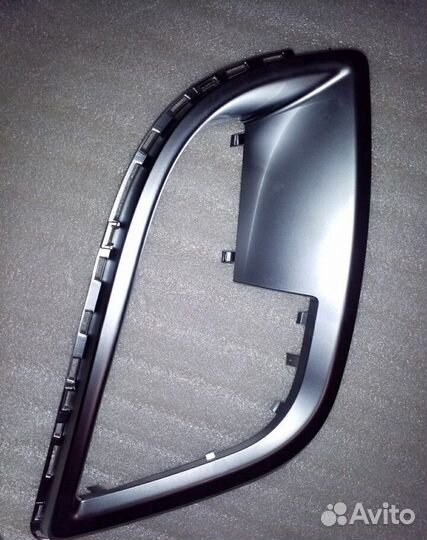 Хром туманки Opel Insignia 13 267 843 LH