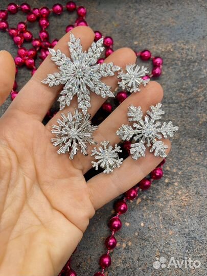 5 брошей для Ирины