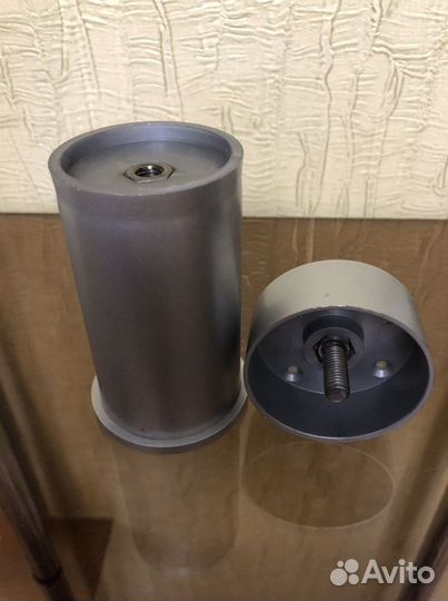 Опора мебельная регулируемая