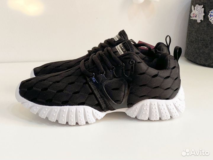 Кроссовки 35 размер