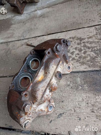 Передний супорт Toyota land cruiser prado 150