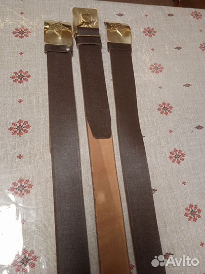 Мужской кожаный ремень коричневый