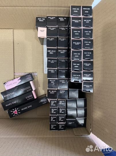 Помады и блески mary kay