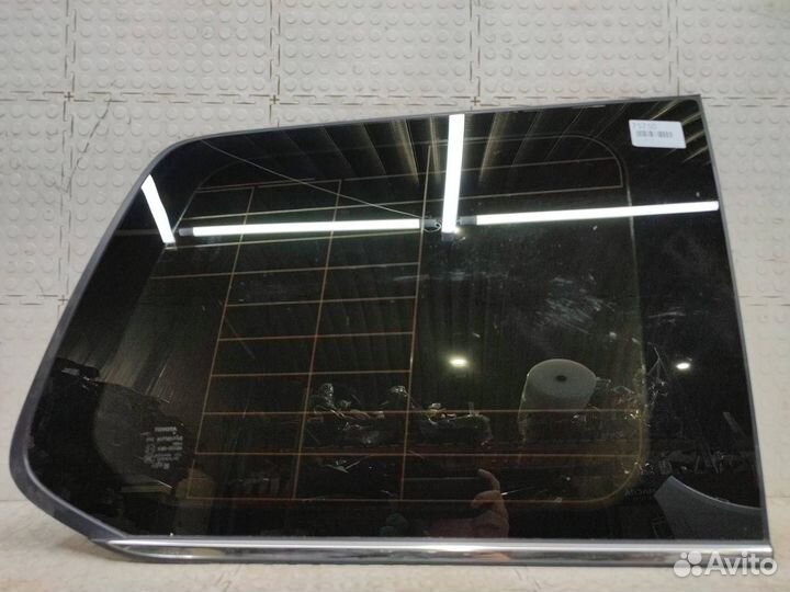 Стекло кузова правое Toyota Land Cruiser 200 2015