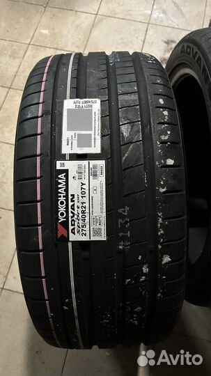 Yokohama Advan Sport V107E 275/40 R21 и 315/35 R21 107Y