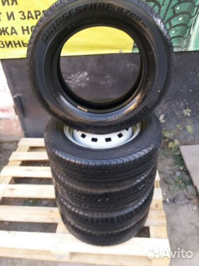 R13 Bridgestone B700AQ 165/70, PCD 4x100 DIA 15