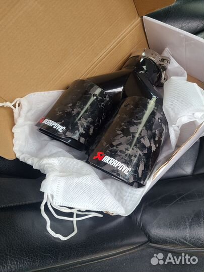 Akrapovic насадки кованный карбон