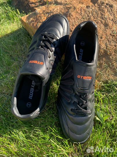 Футбольные бутсы новые