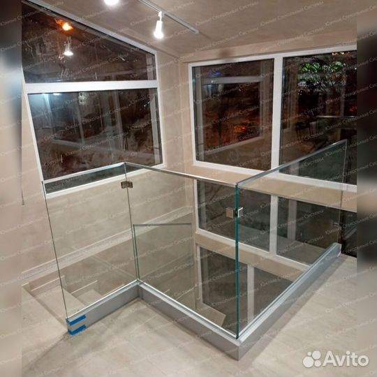 Стеклянные перила для лестницы