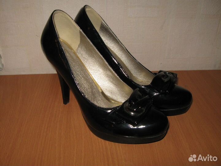 Туфли черные лакированные