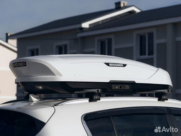 Автомобильный бокс Broomer Venture L 430л. глянец