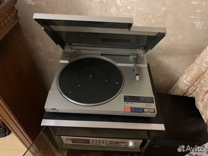 Проигрыватель винила