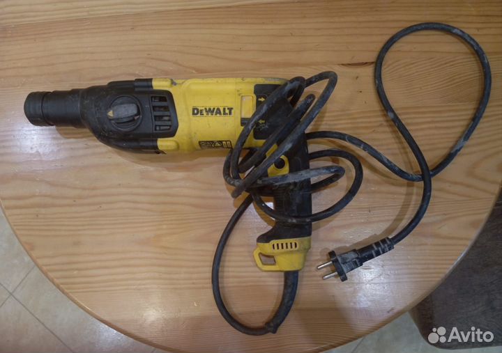 Перфоратор DeWalt D25133