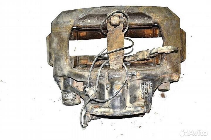 Суппорт переднего моста, левый mercedes-benz Actro