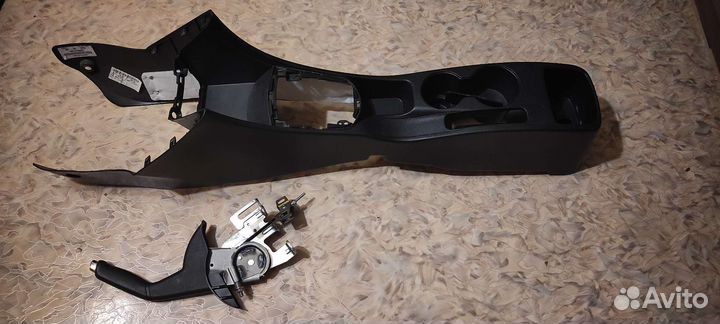 Центральная консоль для hyundai solaris