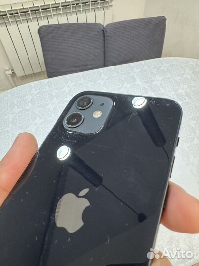 iPhone 12, 64 ГБ