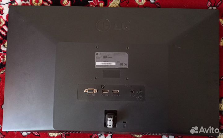 Монитор для компьютера LG 24MK600M-B. 24 дюйма