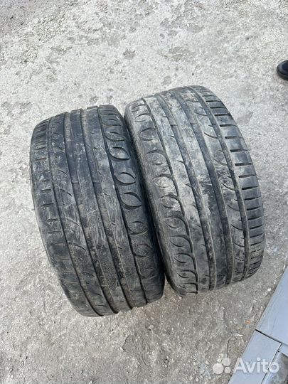 Tigar UHP Ultra High Performance 235/35 R19