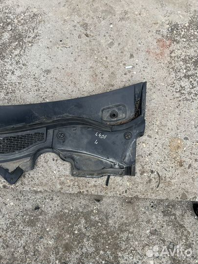 Водосток лобового стекла (жабо) Range Rover L405