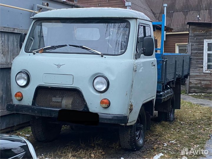 УАЗ 3303 бортовой, 1997