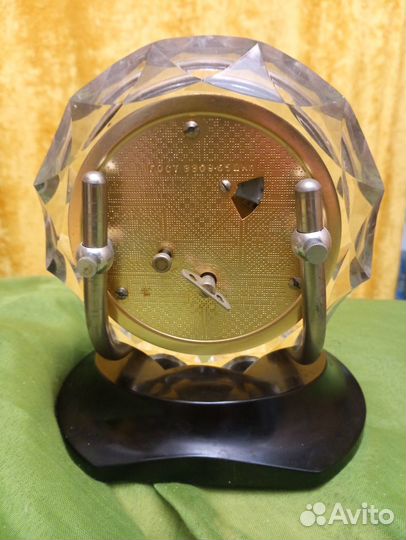 Часы СССР Majak, хрусталь