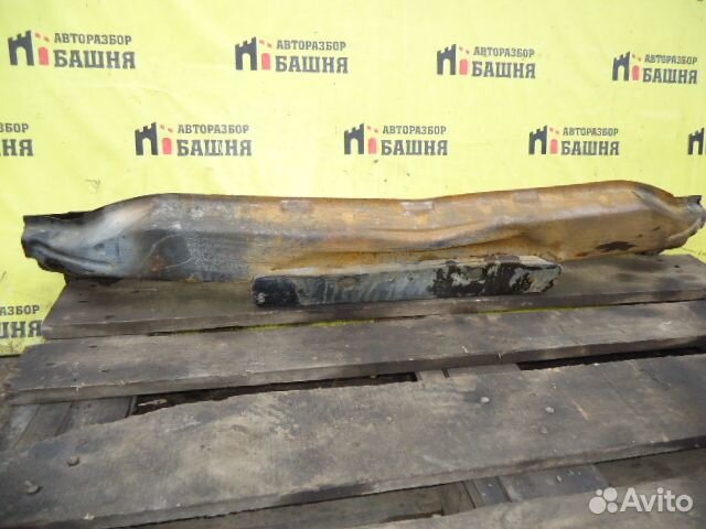 Mitsubishi L-200 Усилитель бампера переднего