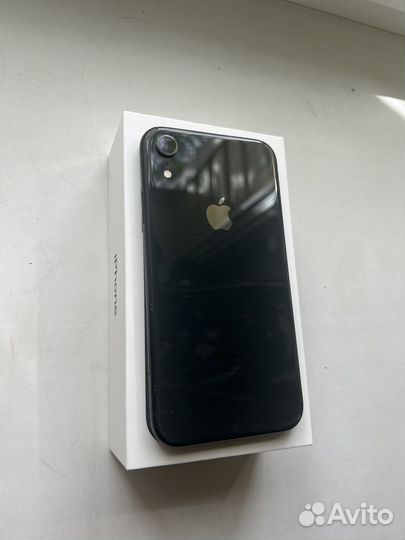 iPhone Xr, 64 ГБ