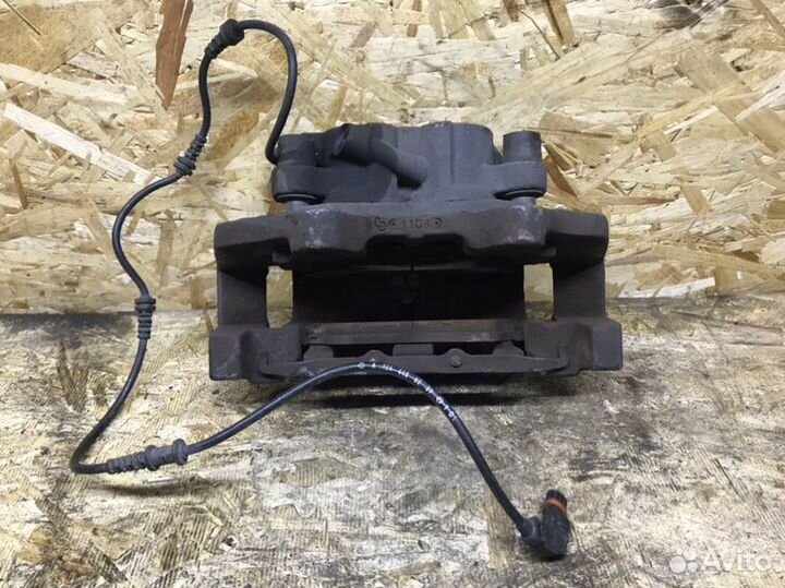 Суппорт передний правый Mercedes-Benz Gl X164 4.7